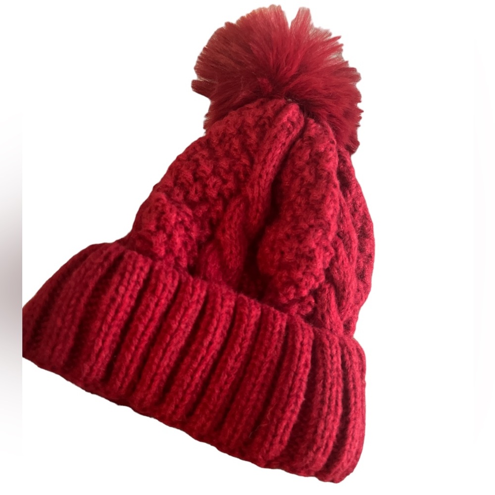 NWB - Pom Knitted Beanie Fleece Lined